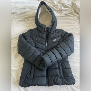 Women's Black Hollister Sherpa Liner Puffer Jacket (Medium)